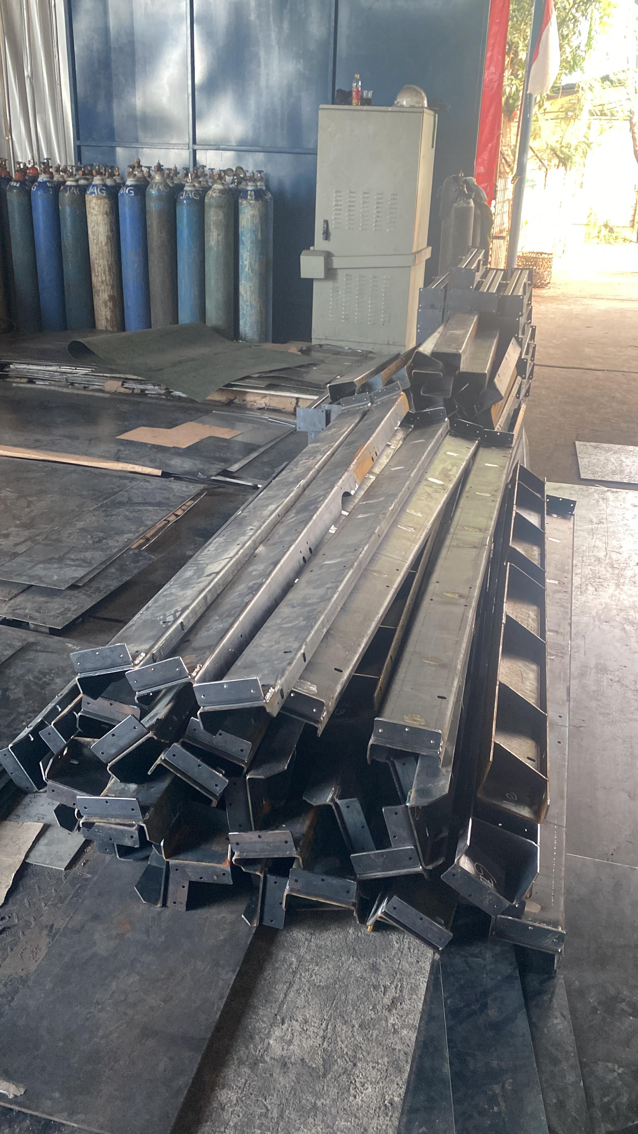 Bending Plat — AEK POHON PIDOLI